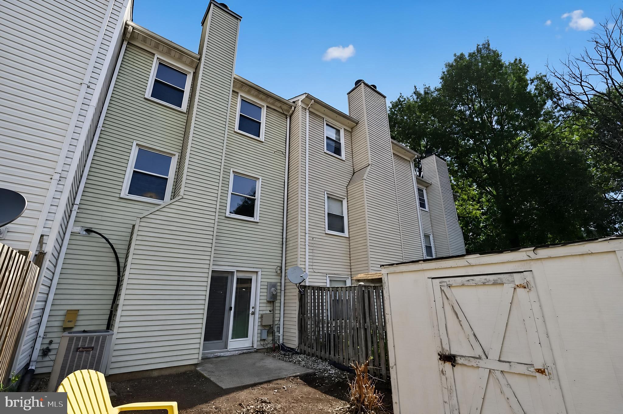 TOWNES OF GREENBRIAR - Residential