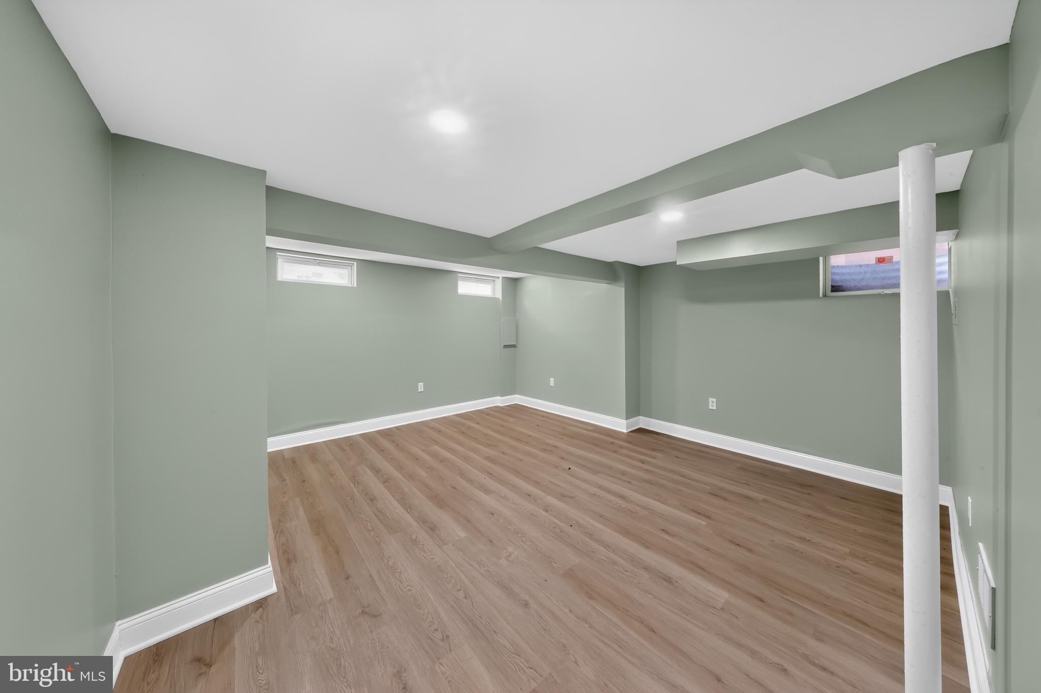 HOLLOWAY TERRACE - Residential