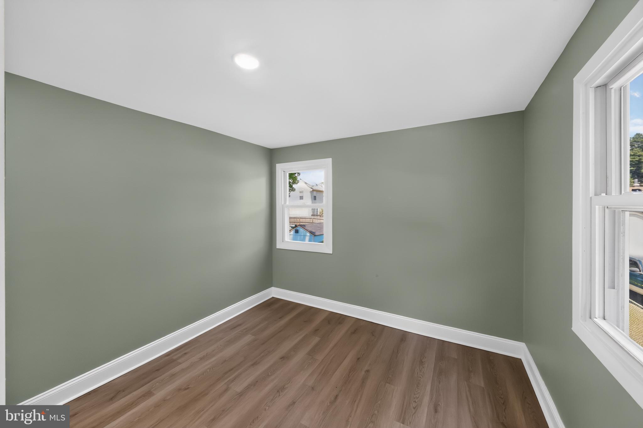 HOLLOWAY TERRACE - Residential