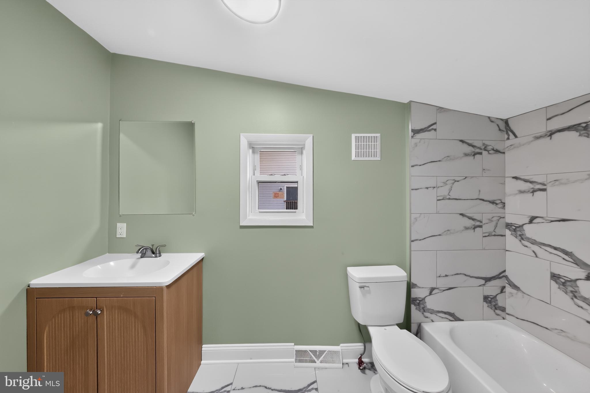 HOLLOWAY TERRACE - Residential