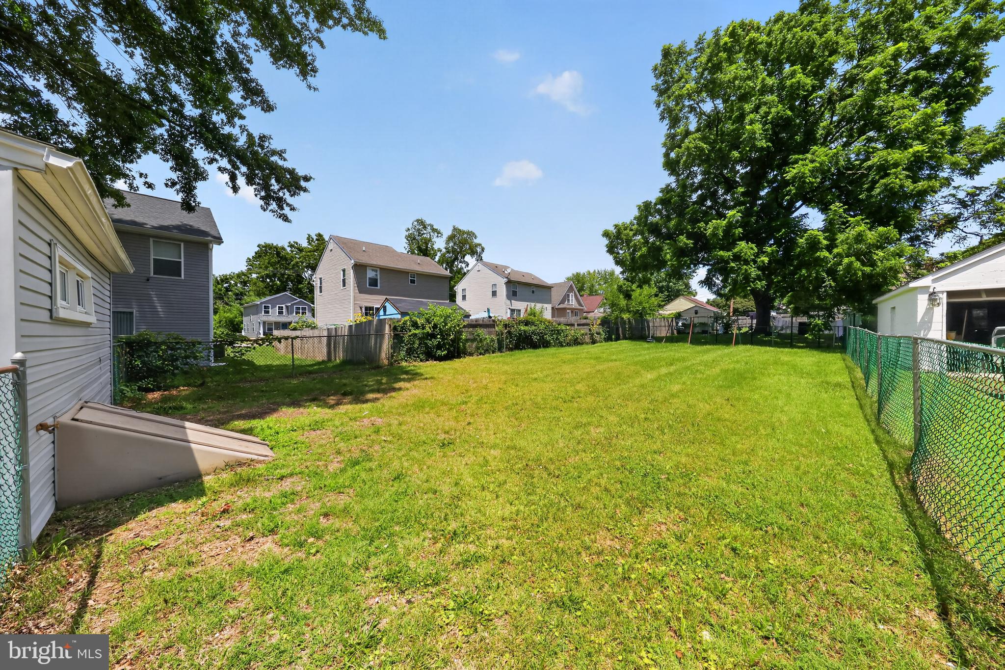 HOLLOWAY TERRACE - Residential