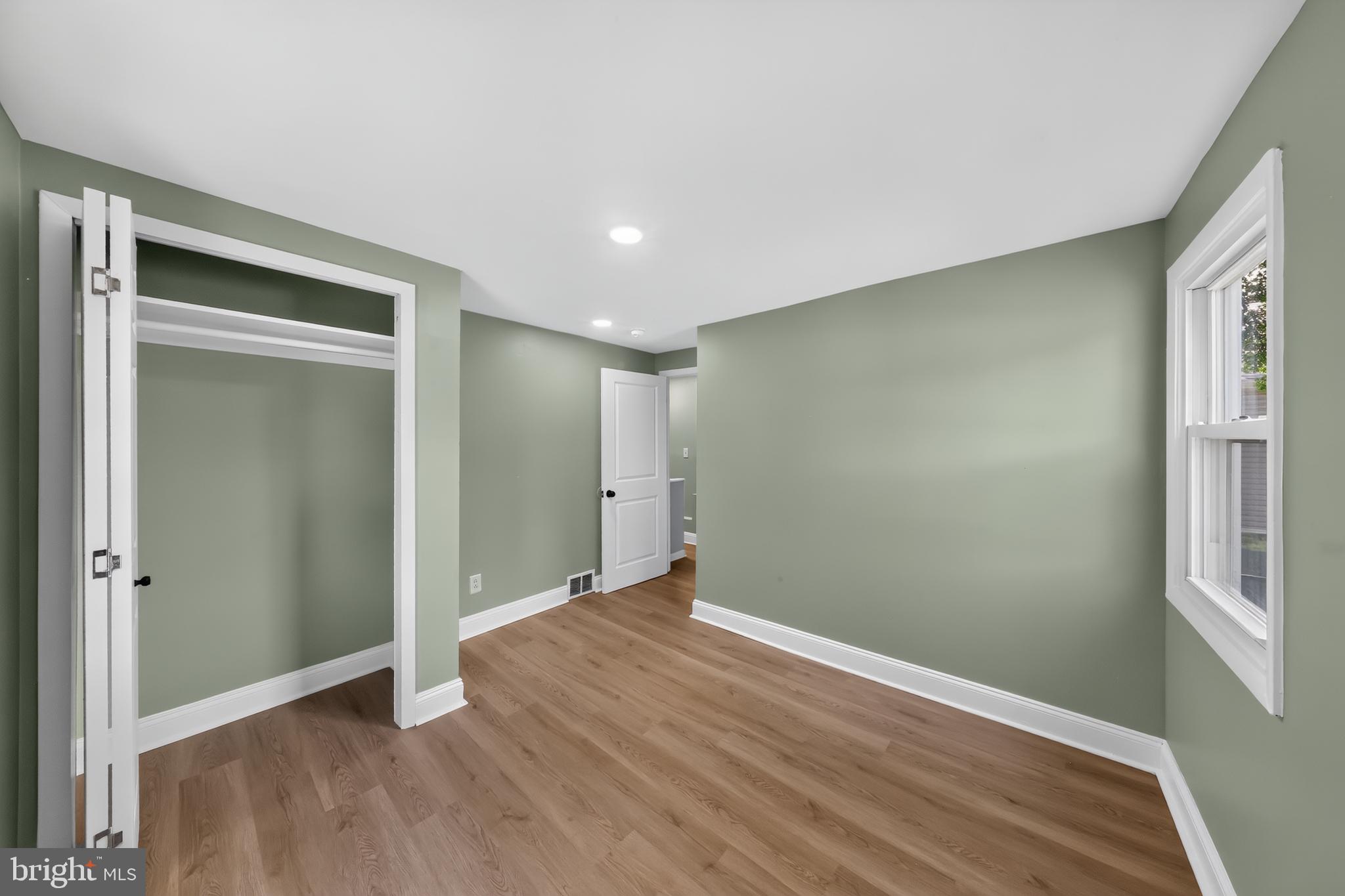HOLLOWAY TERRACE - Residential