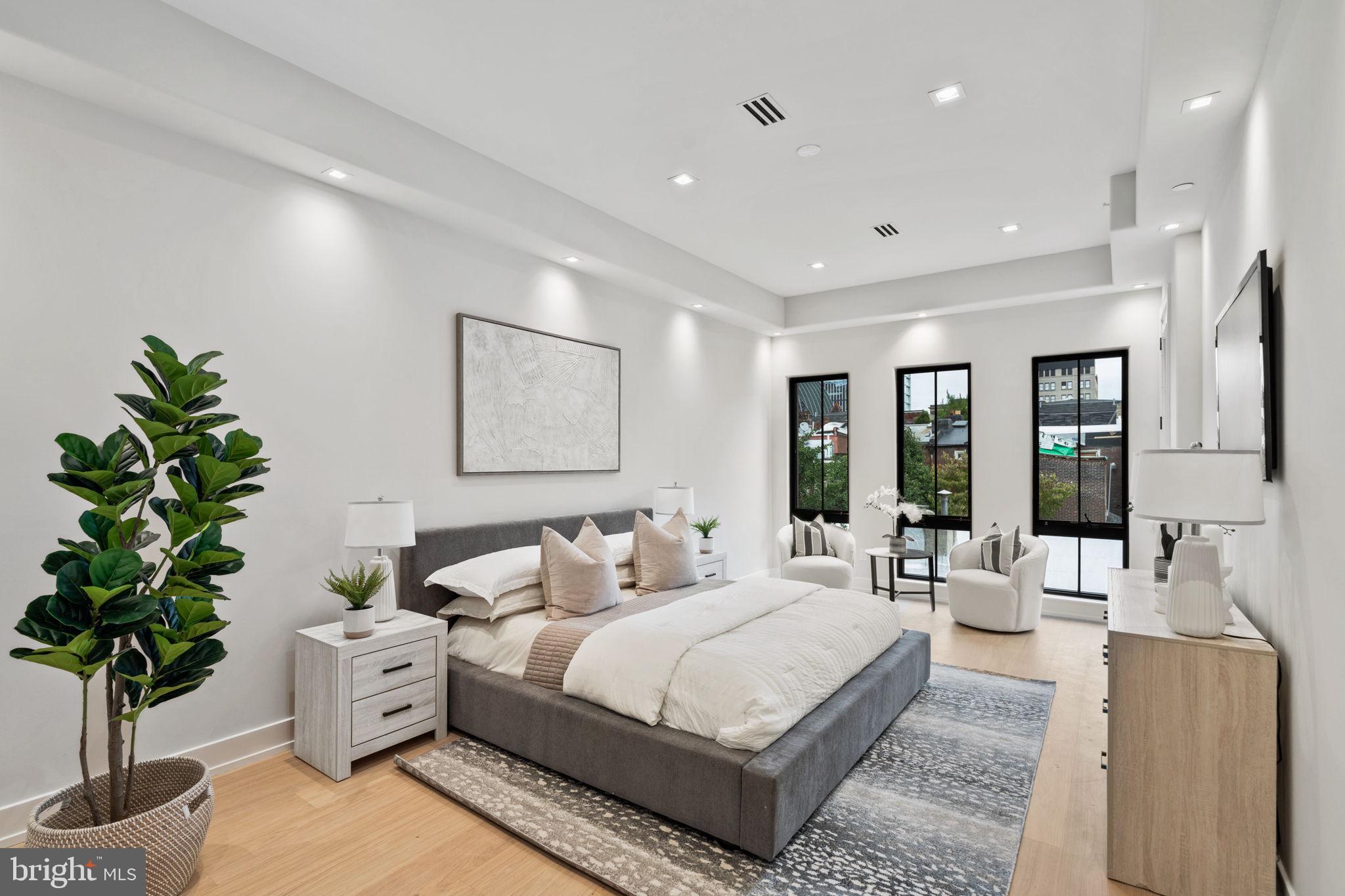 RITTENHOUSE SQUARE - Residential