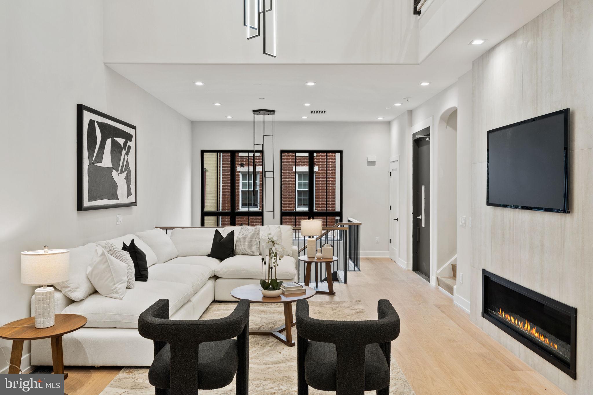 RITTENHOUSE SQUARE - Residential