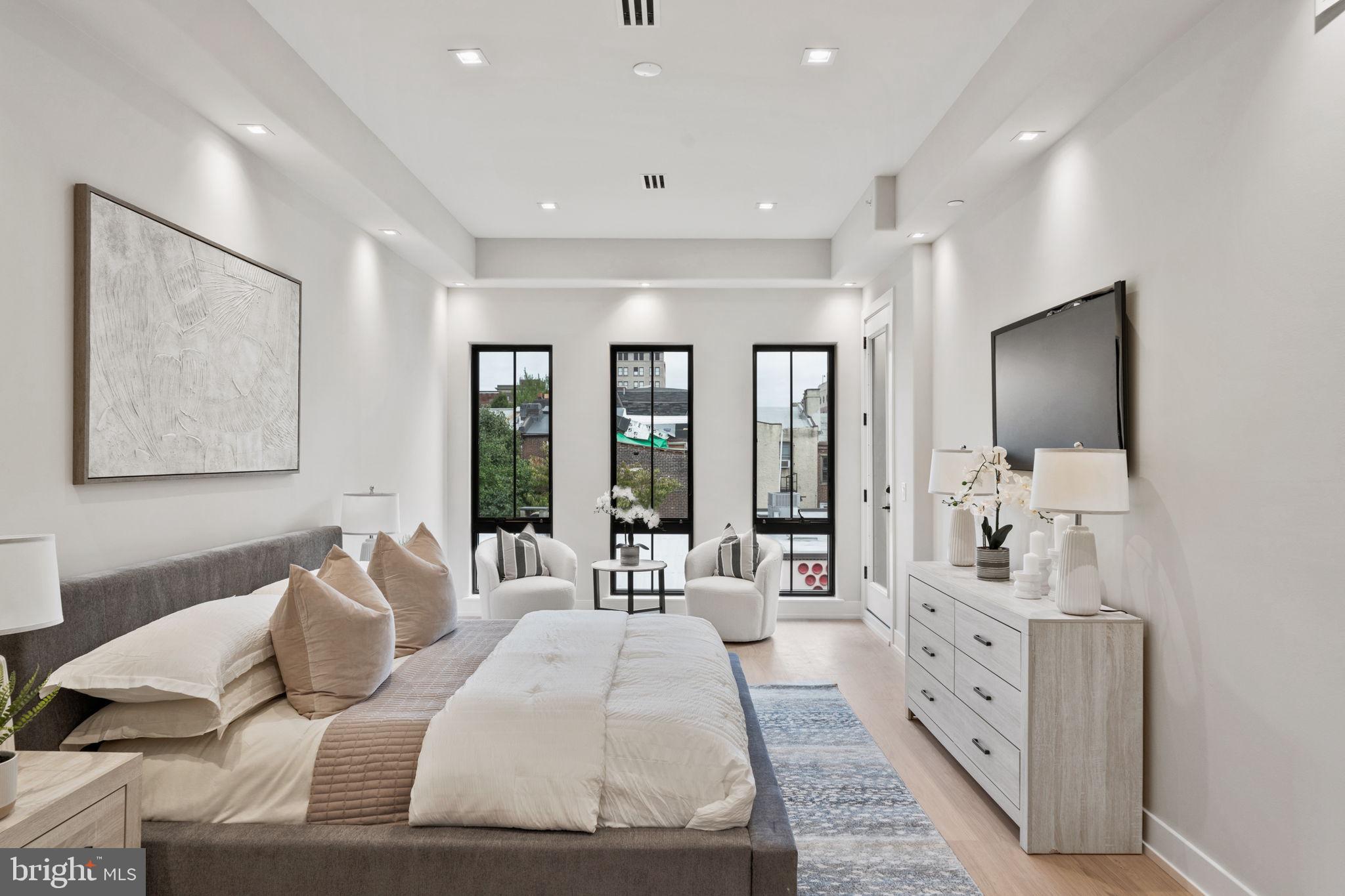 RITTENHOUSE SQUARE - Residential