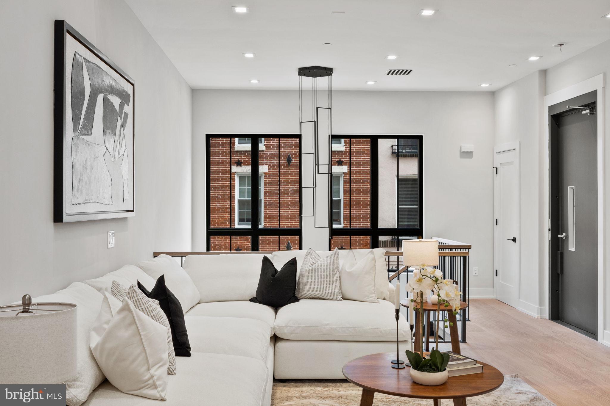 RITTENHOUSE SQUARE - Residential