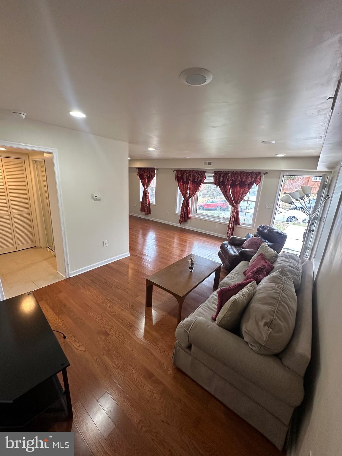 WOODLAWN HEIGHTS - Residential