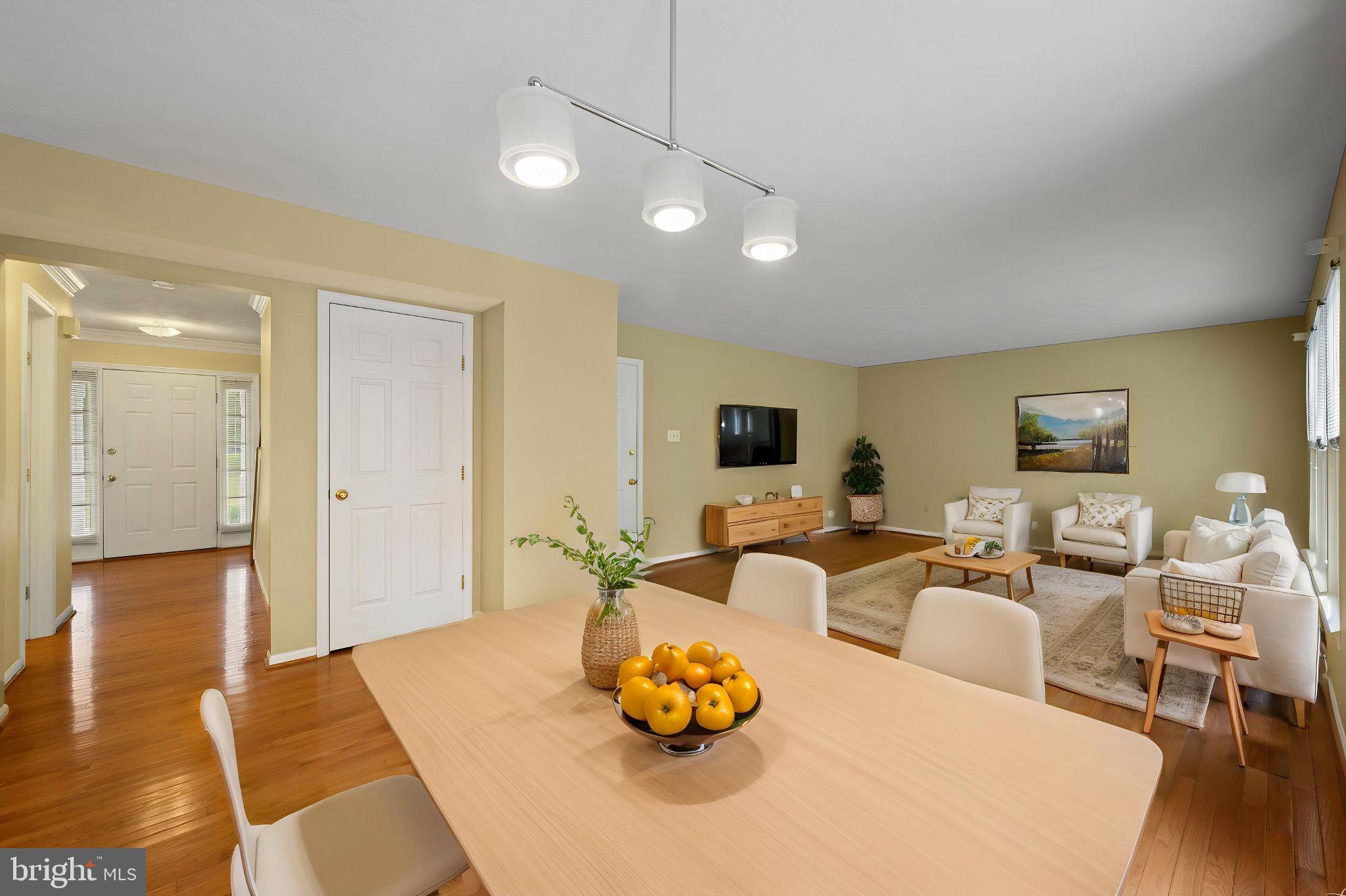 HUNTERS GLEN - Residential