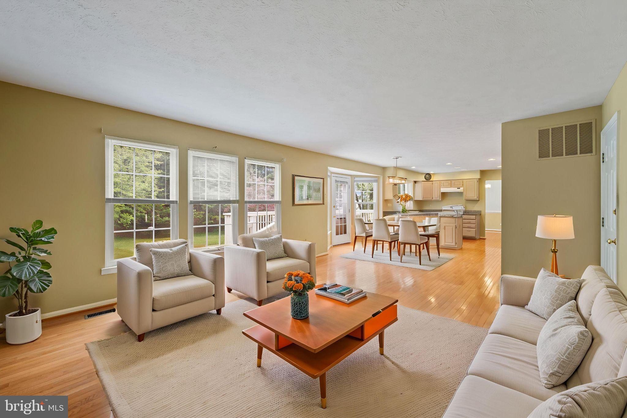 HUNTERS GLEN - Residential