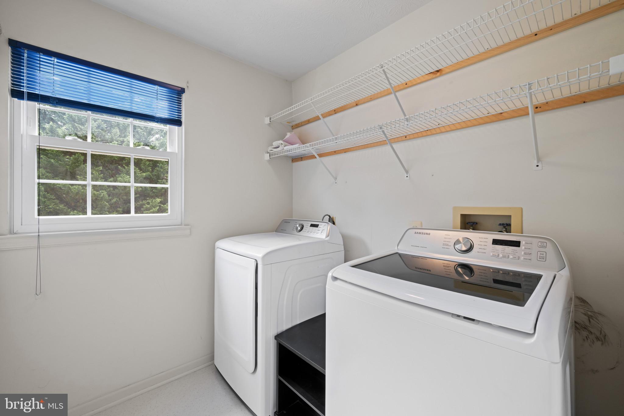 HUNTERS GLEN - Residential