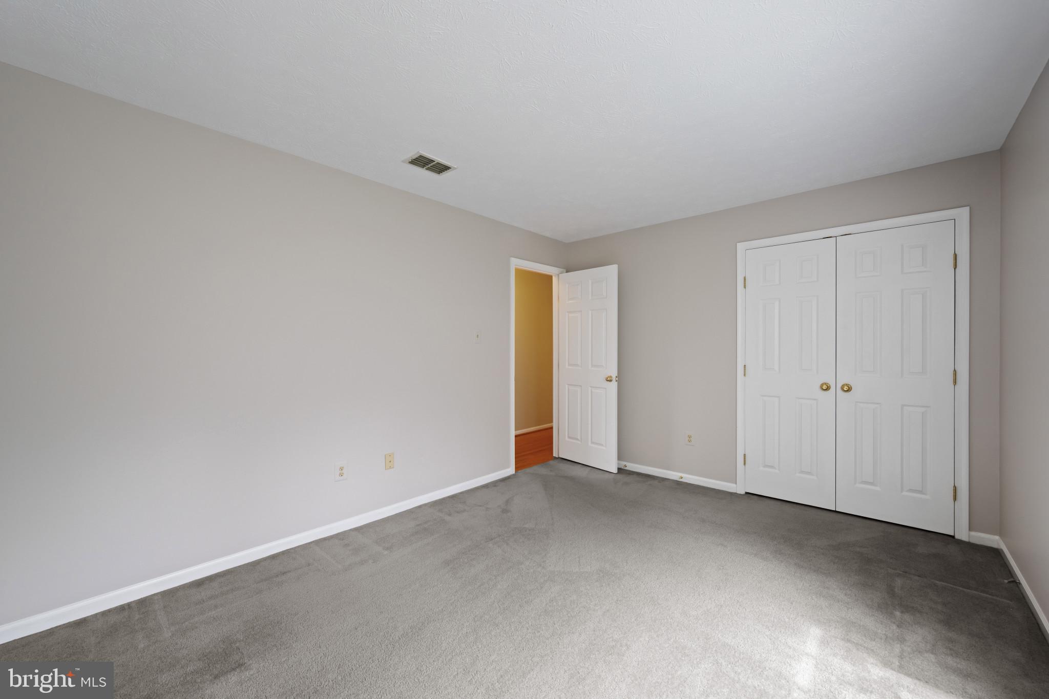 HUNTERS GLEN - Residential
