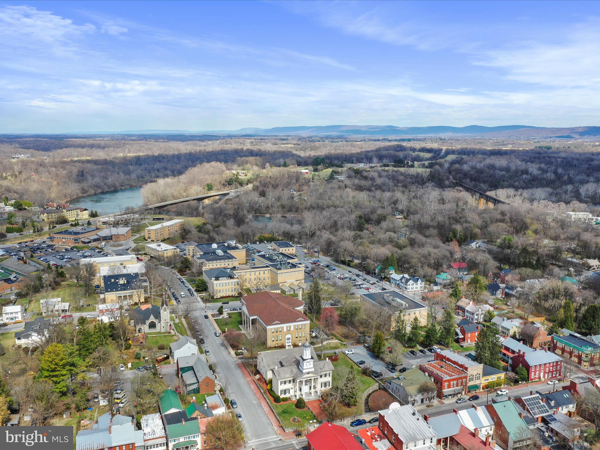 NORTH HILLS - Land