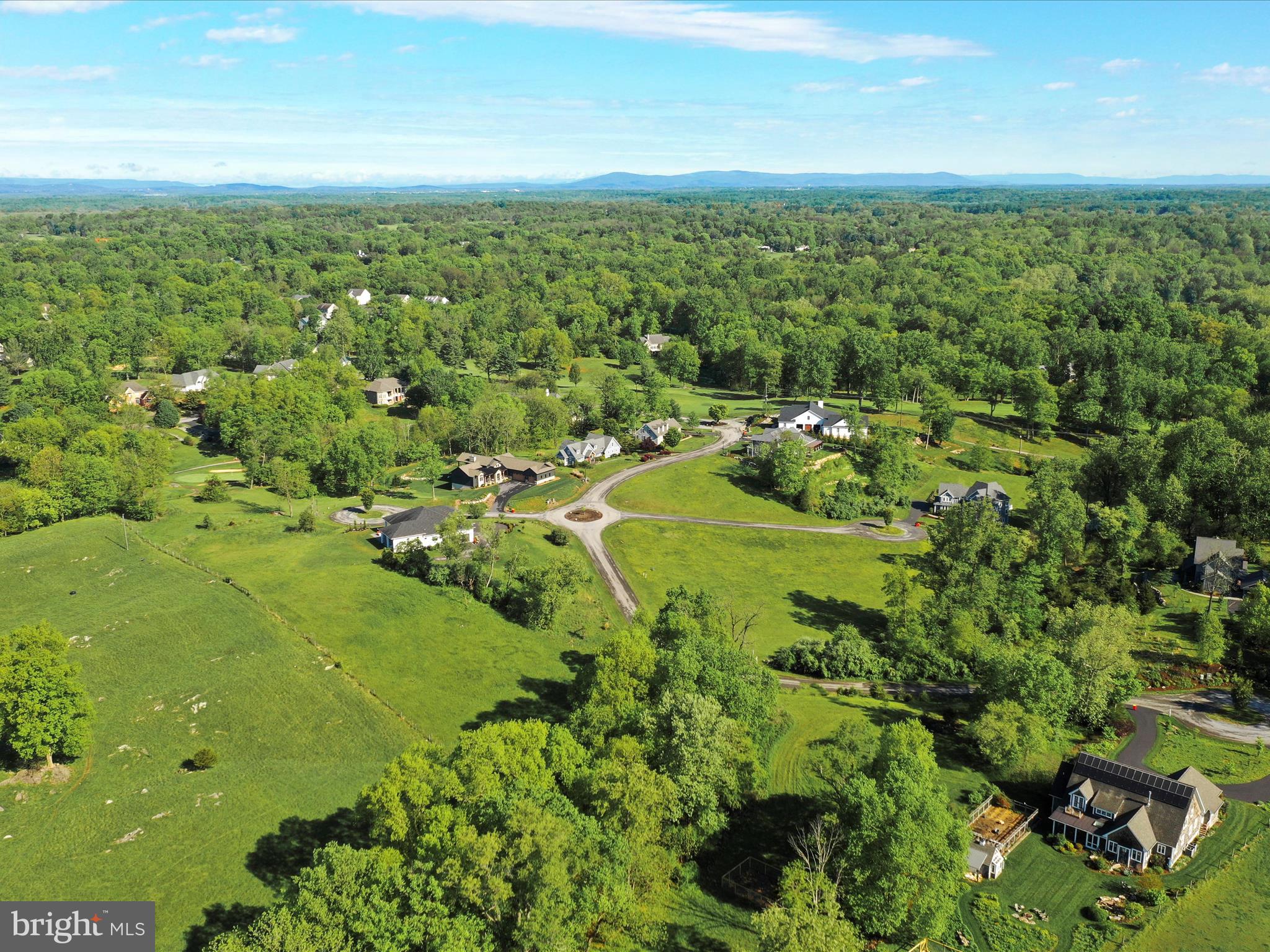 NORTH HILLS - Land