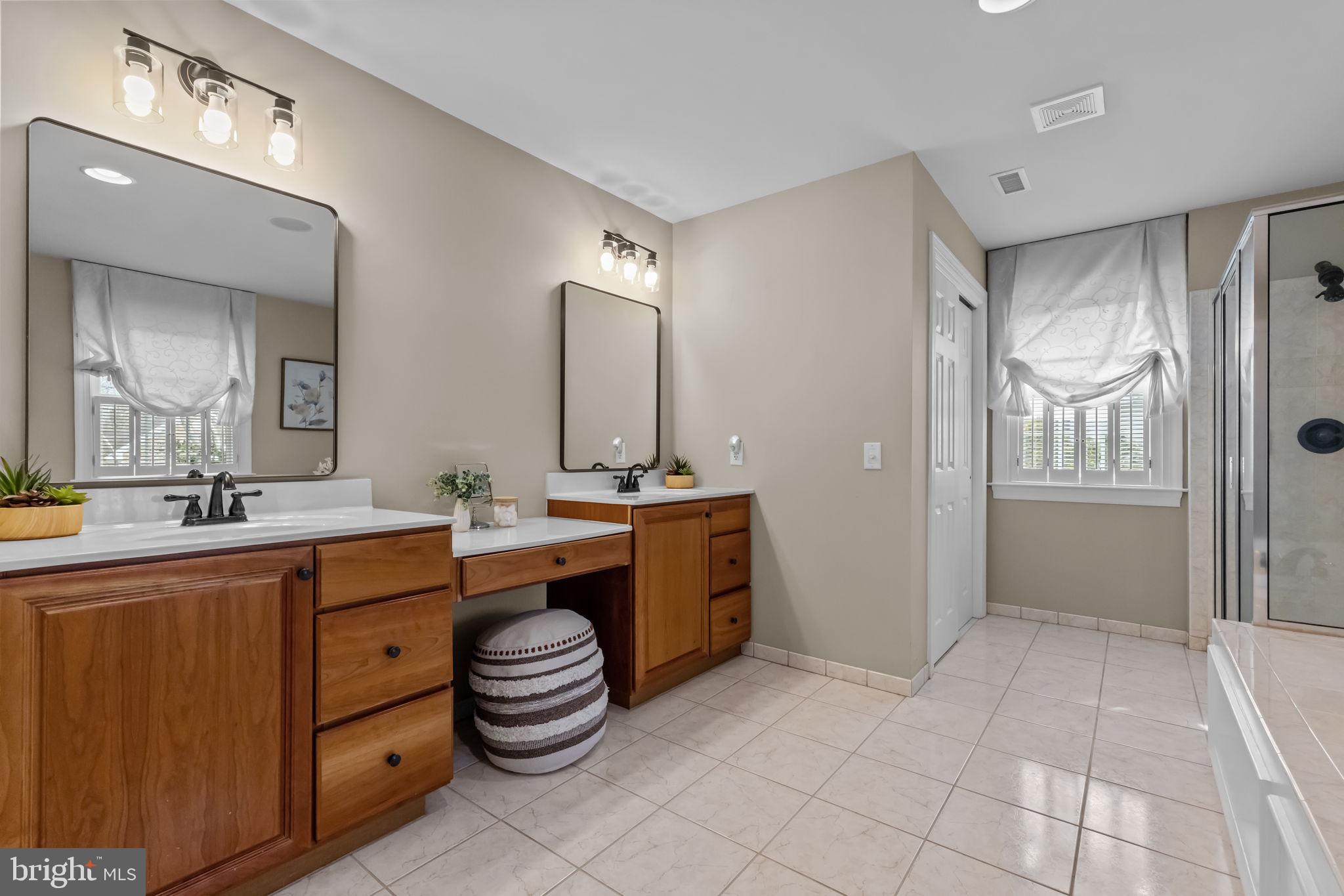 PROSPECT MANOR - Residential
