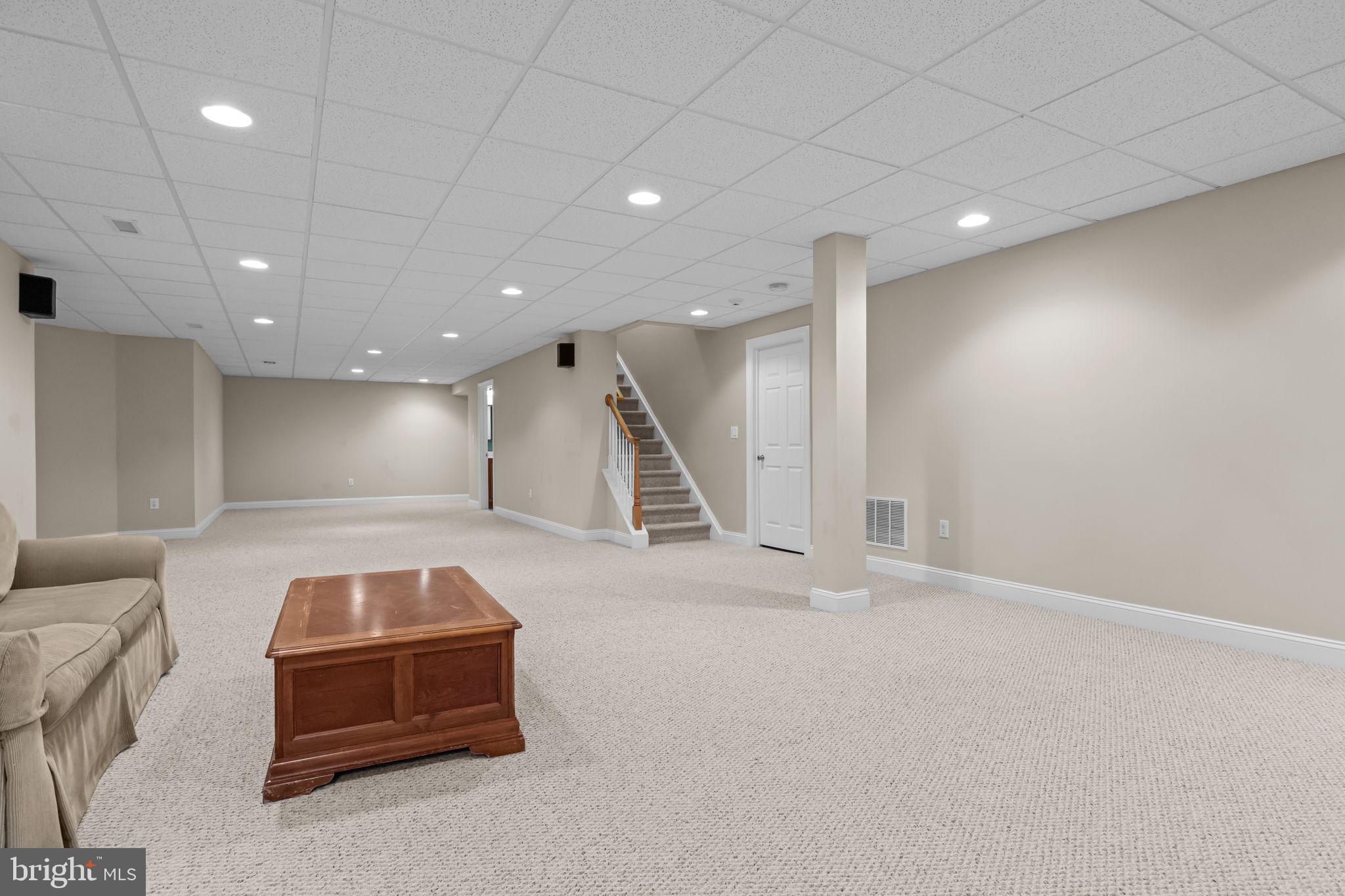 PROSPECT MANOR - Residential