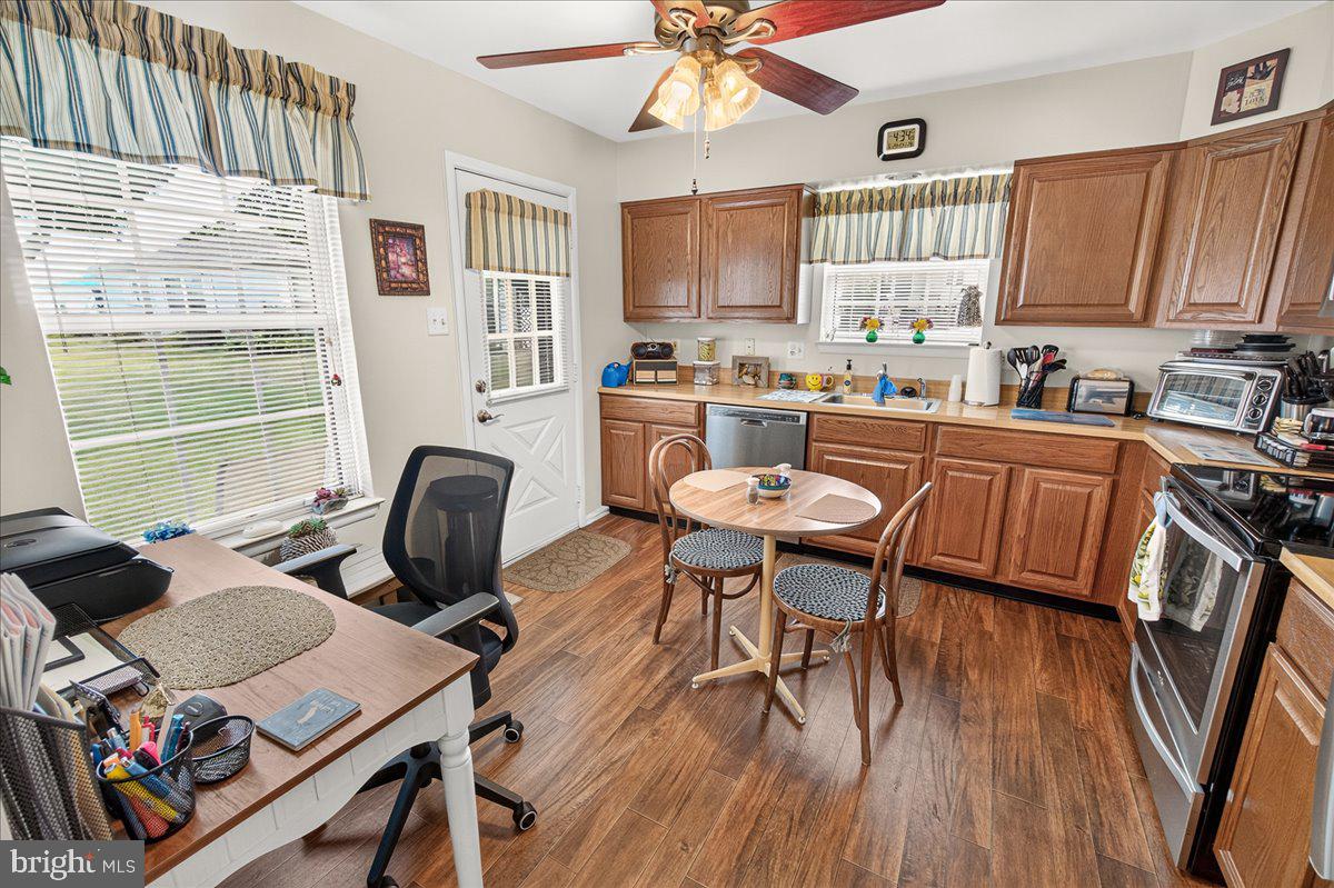 CRESTWOOD VILLAGE - Residential