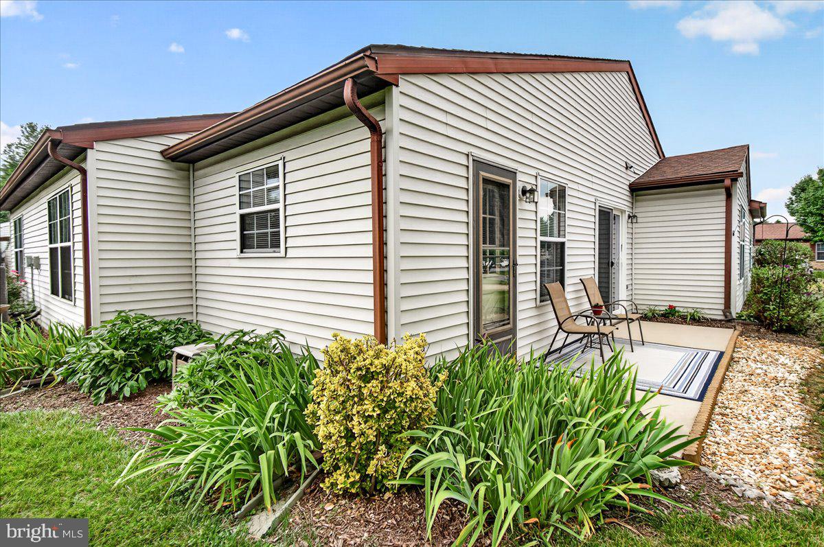 CRESTWOOD VILLAGE - Residential