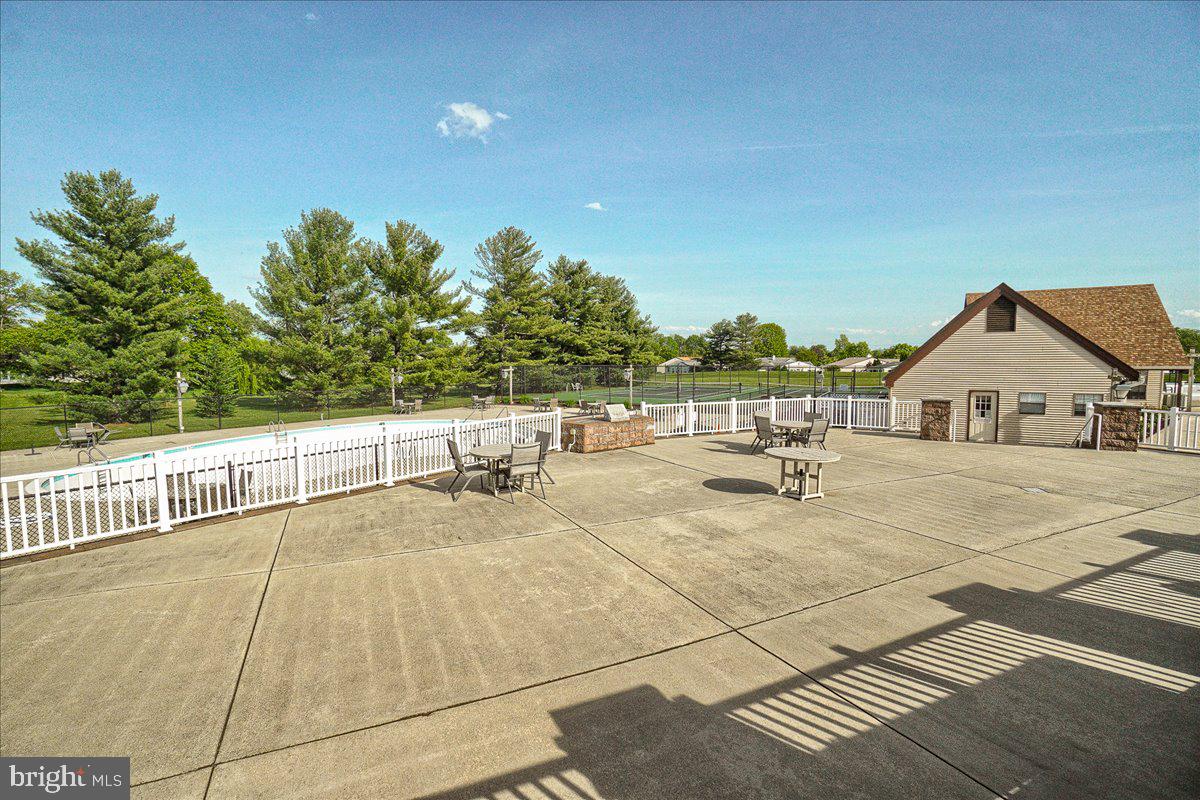 CRESTWOOD VILLAGE - Residential