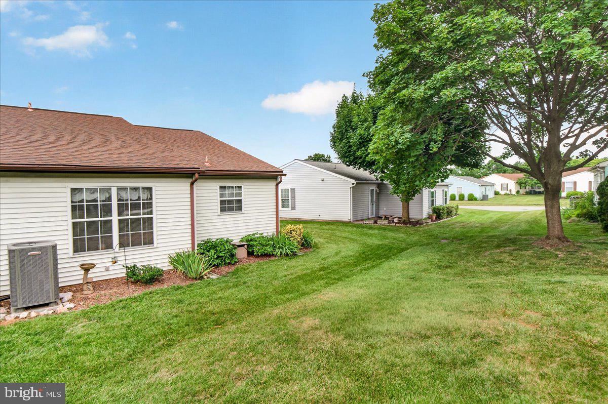 CRESTWOOD VILLAGE - Residential
