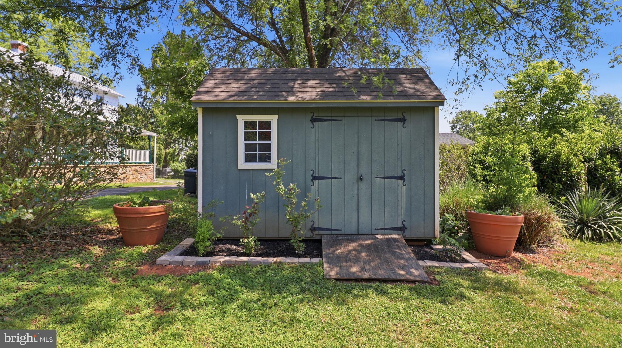 THE PLAINS - Residential