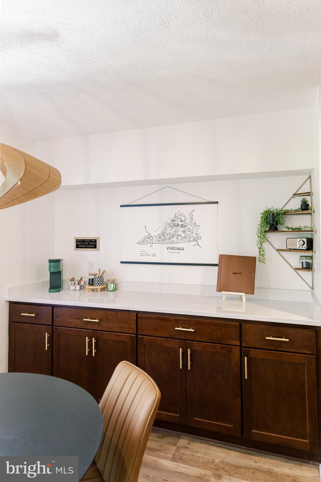 THE HILL CONDOS - Residential