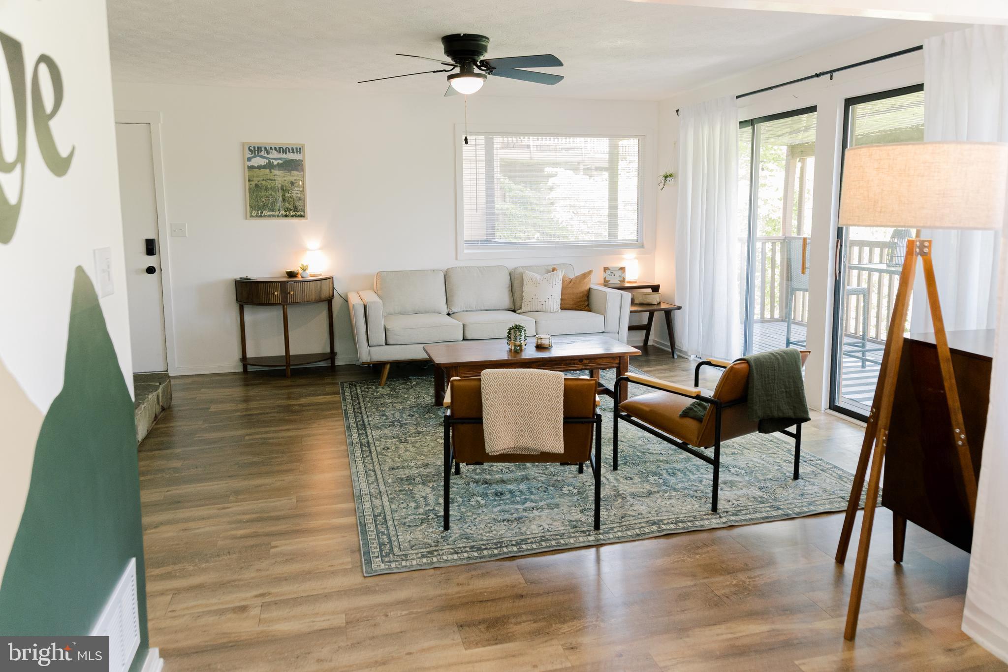 THE HILL CONDOS - Residential