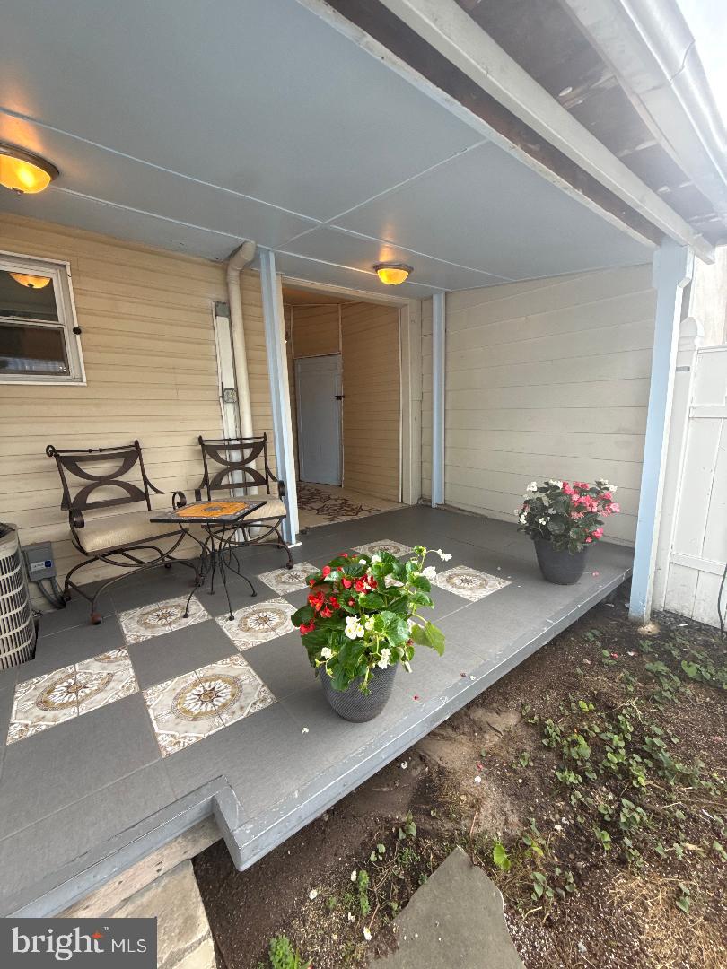 BRIDESBURG - Residential