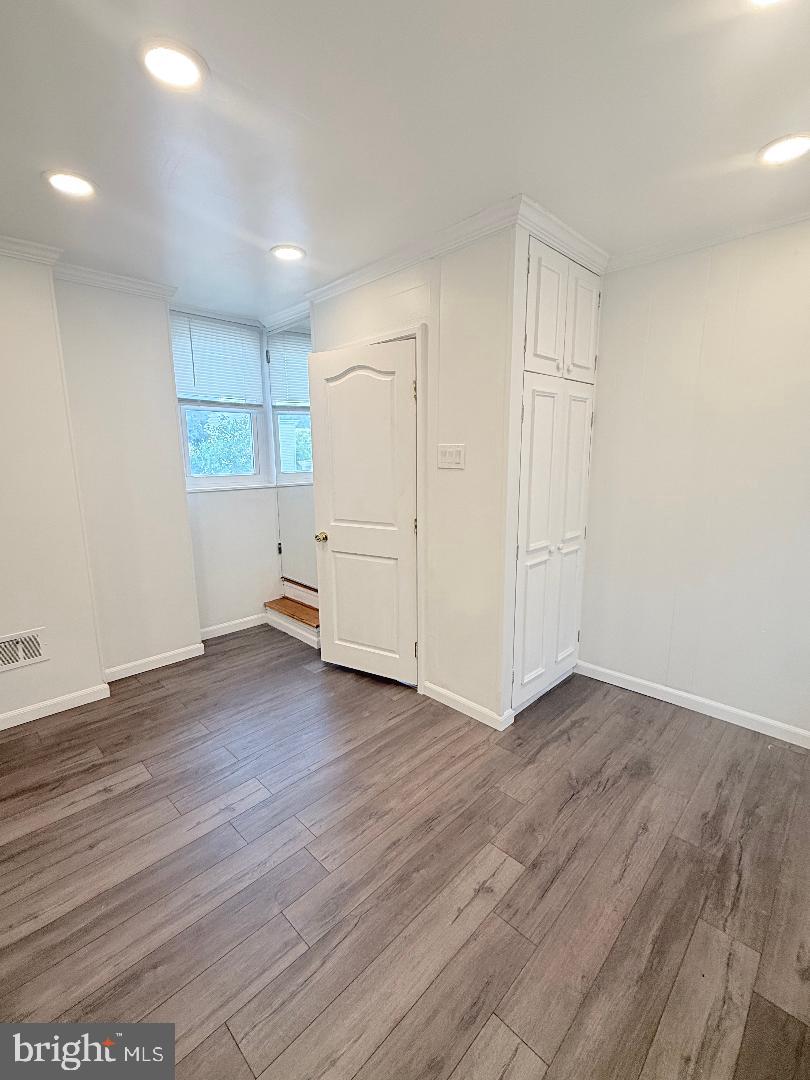 BRIDESBURG - Residential