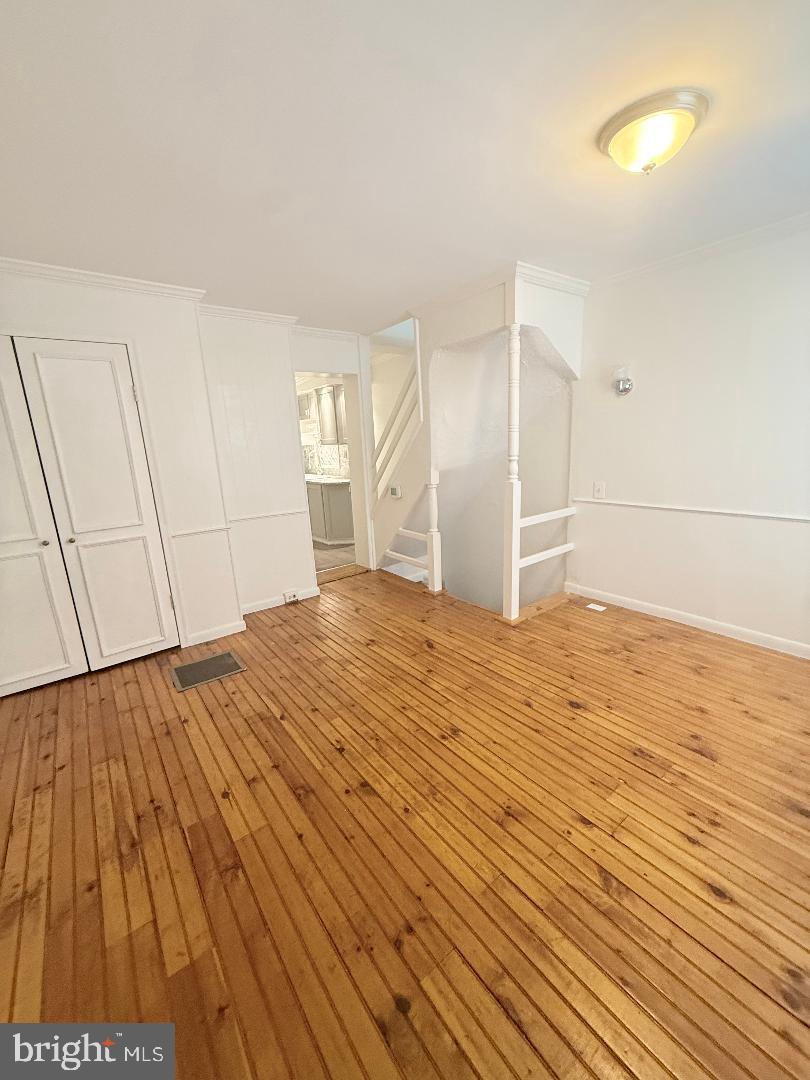 BRIDESBURG - Residential