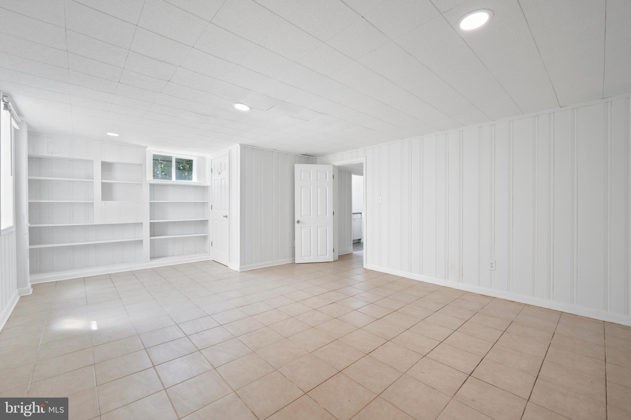 HYATTSVILLE - Residential