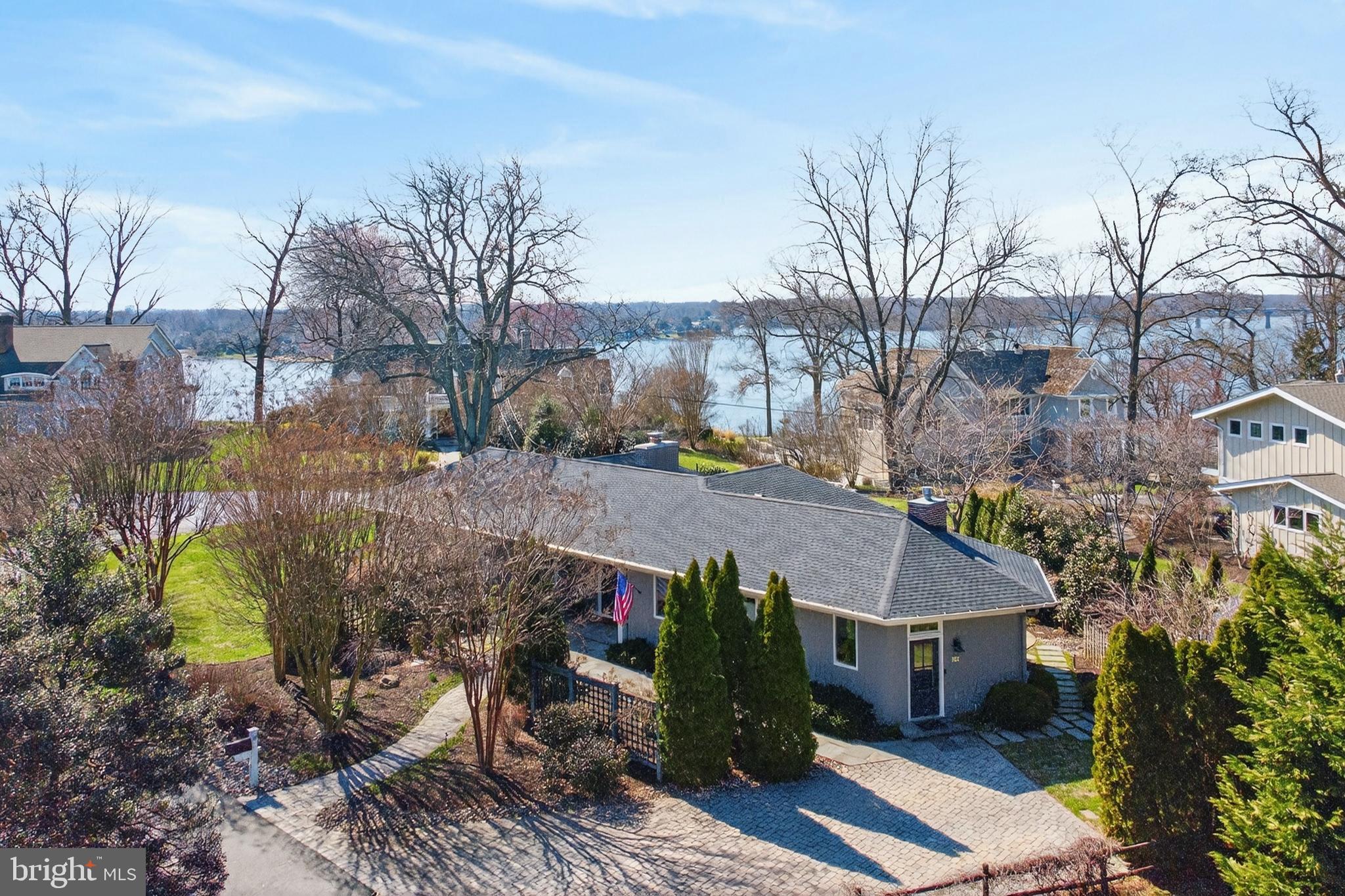 PENDENNIS MOUNT - Residential