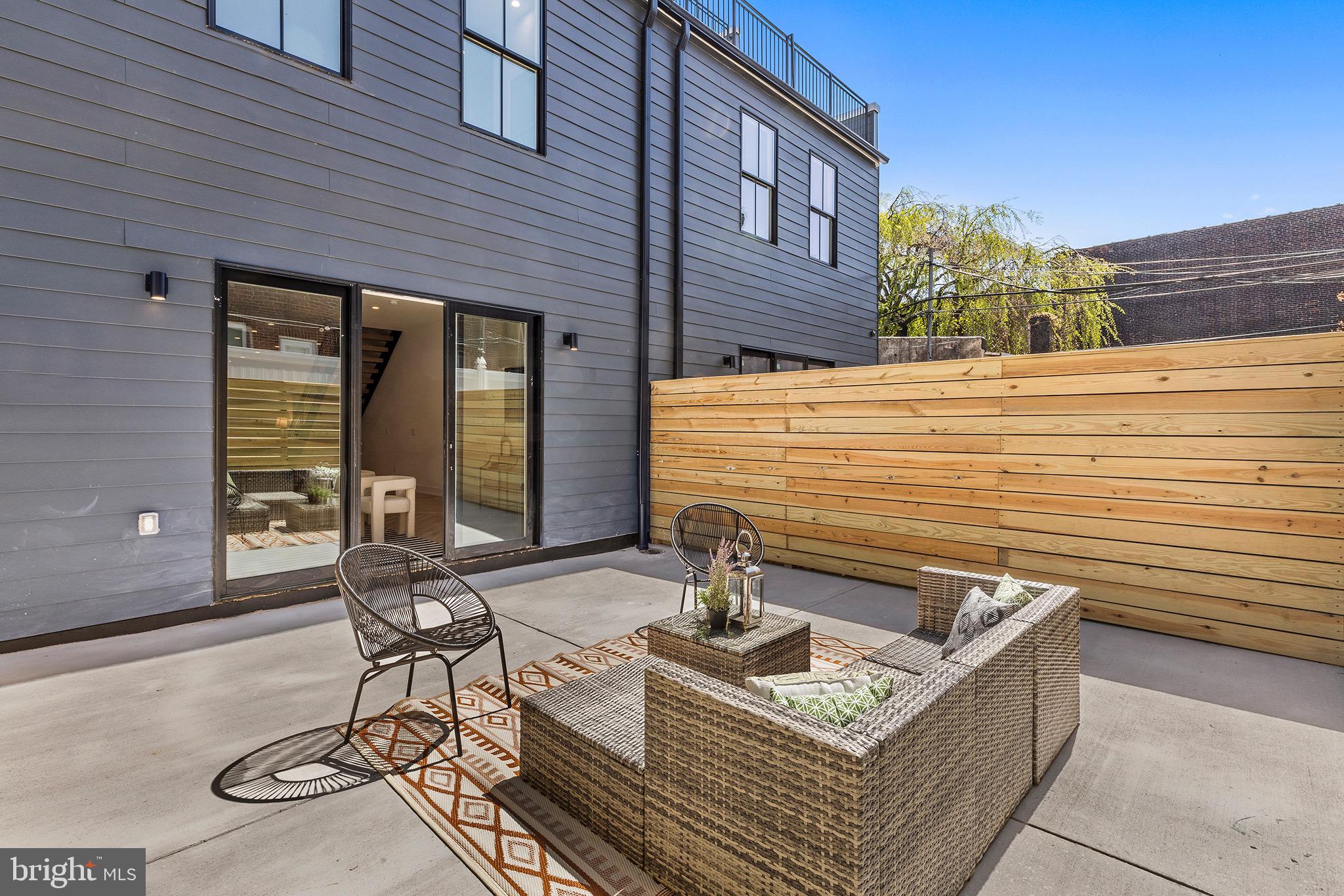PASSYUNK SQUARE - Residential