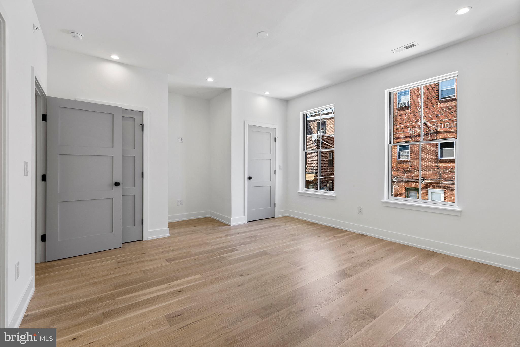 PASSYUNK SQUARE - Residential