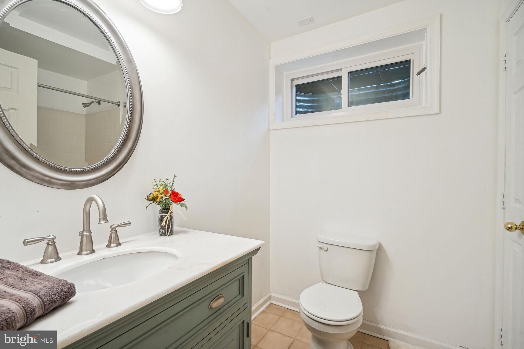 MC LEAN COUNTRY ESTATES - Residential