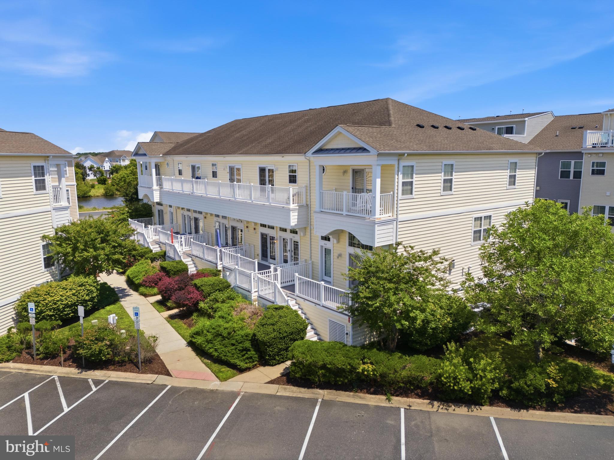 BAYSIDE - Residential
