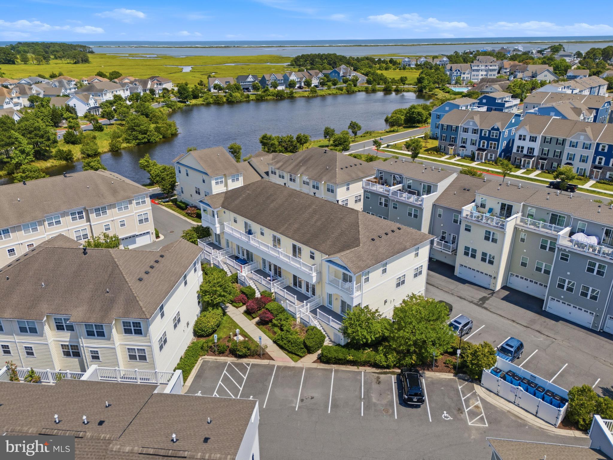 BAYSIDE - Residential