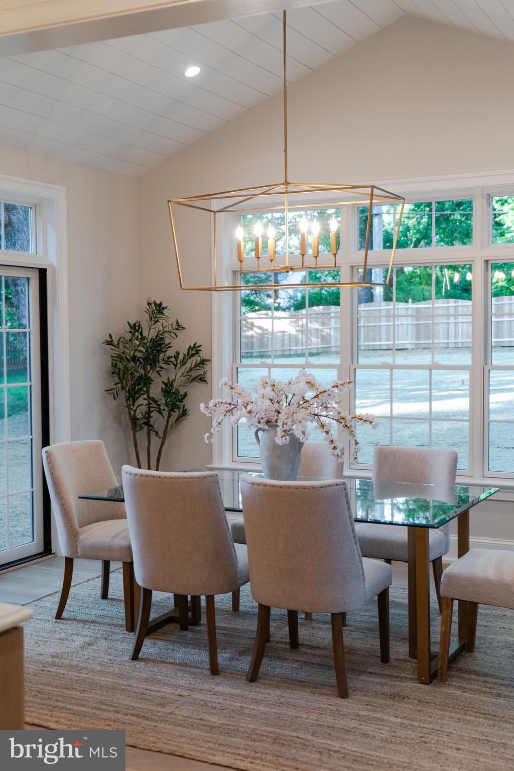 GLENHARDIE - Residential