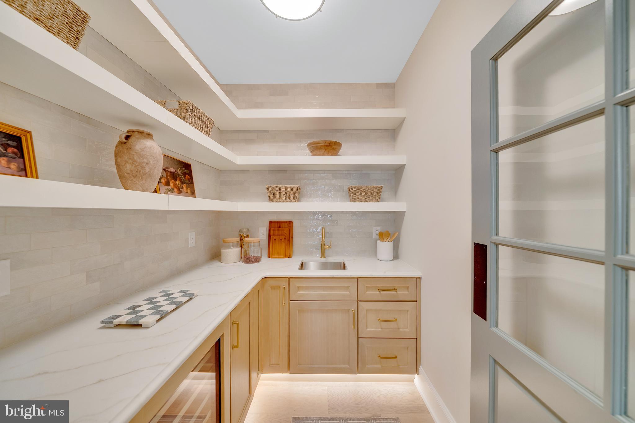 GLENHARDIE - Residential