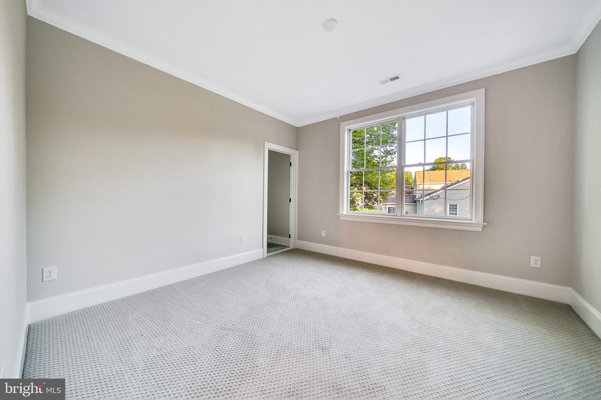 GLENHARDIE - Residential