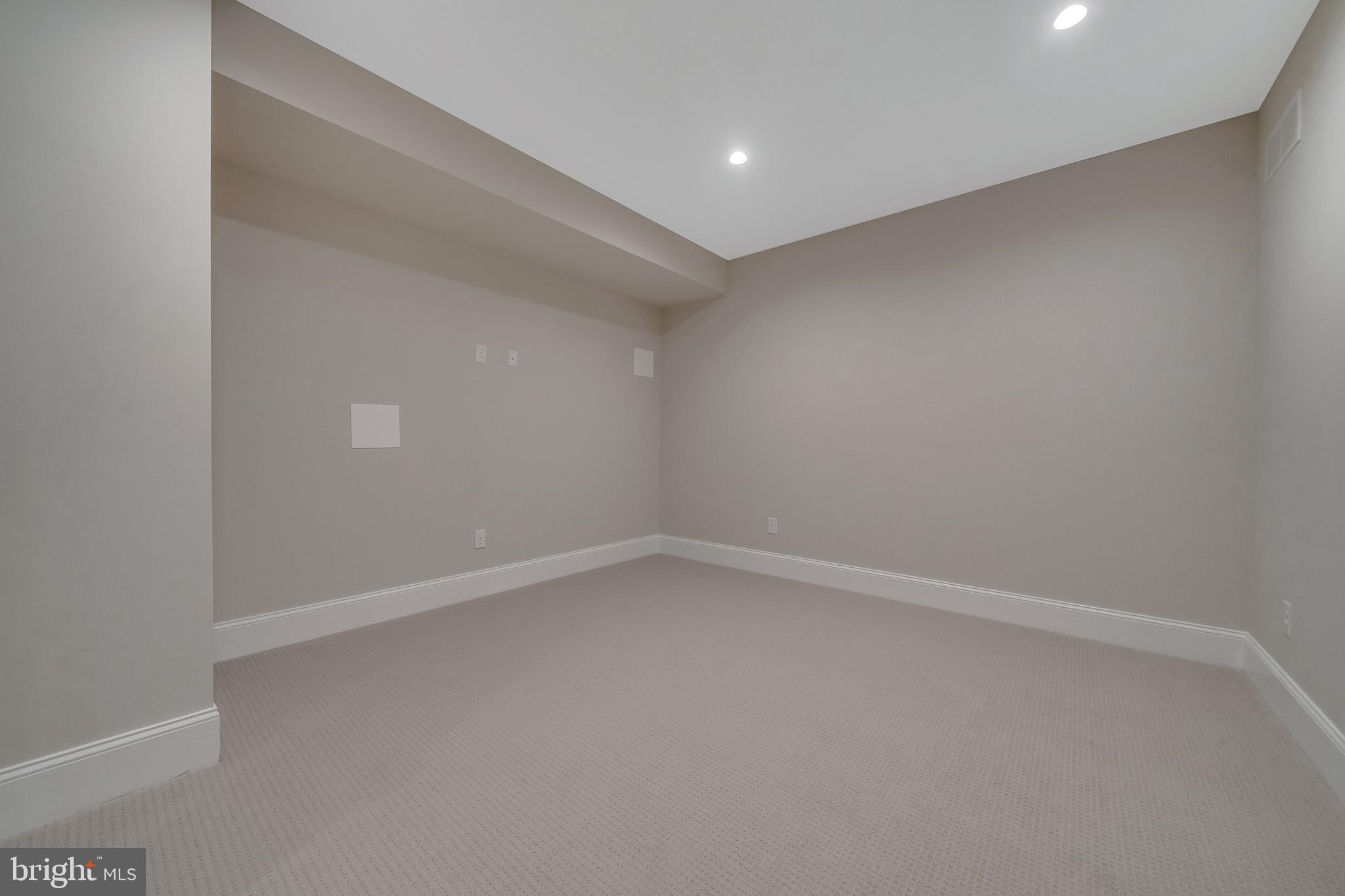 GLENHARDIE - Residential