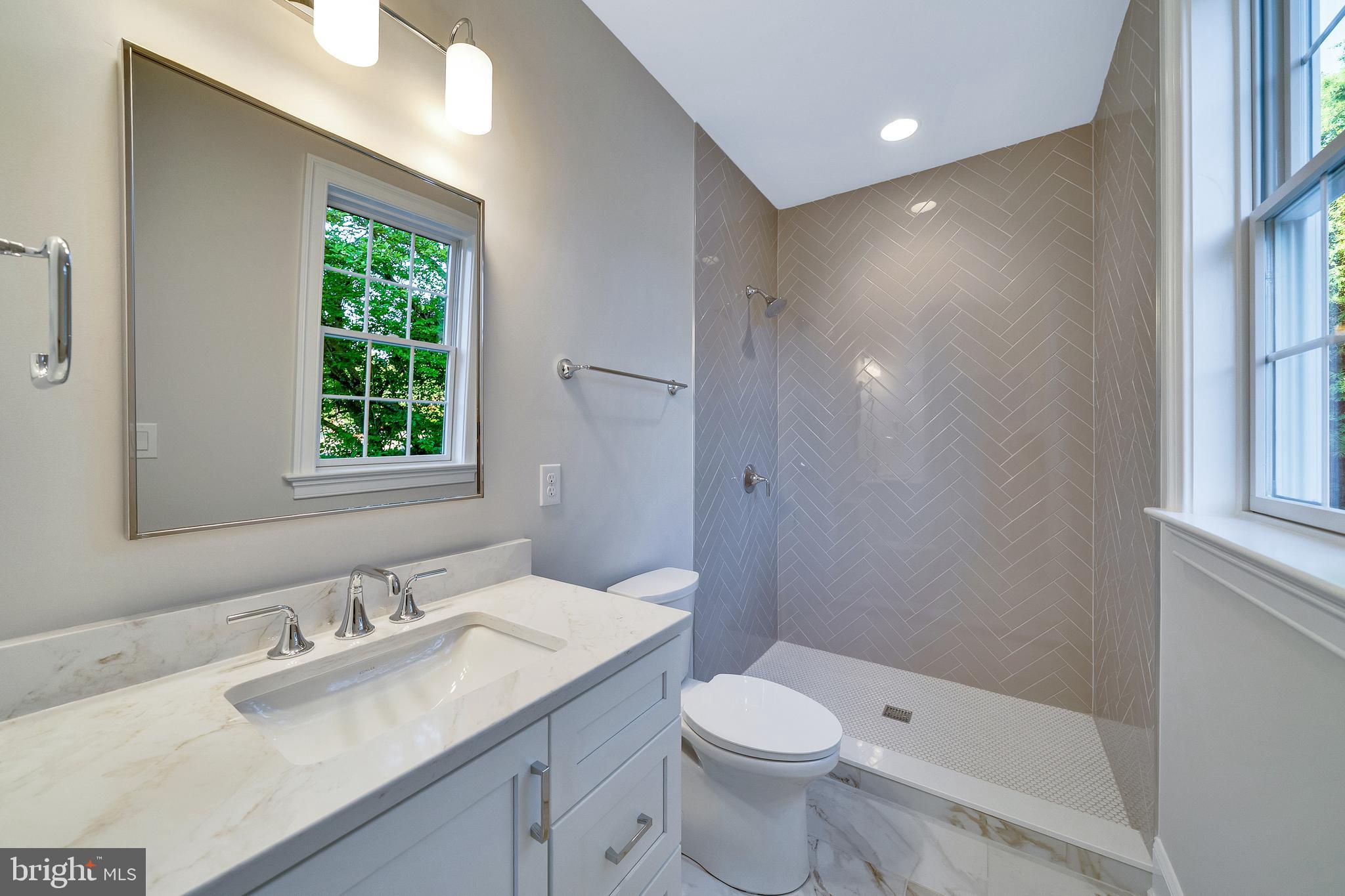 GLENHARDIE - Residential