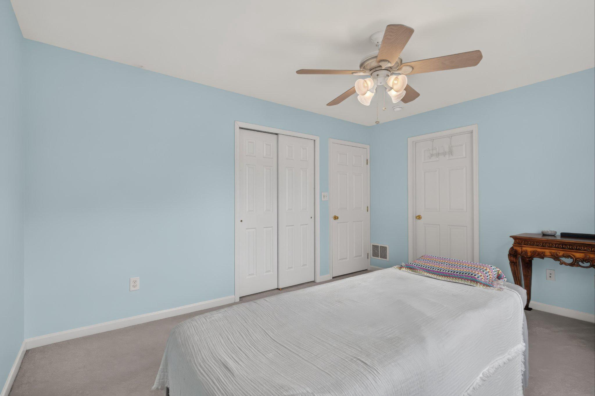 RED LION CHASE - Residential
