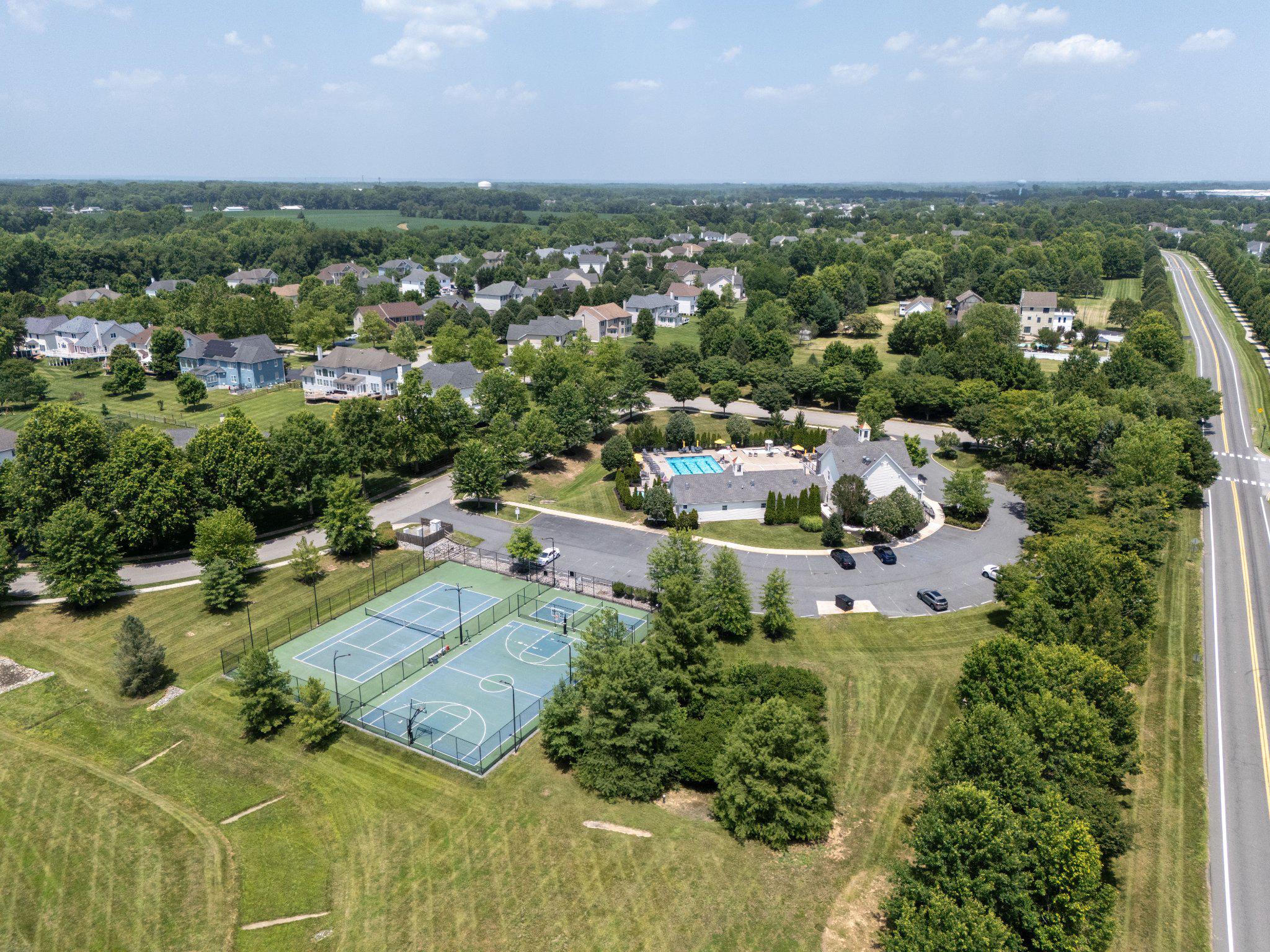 RED LION CHASE - Residential