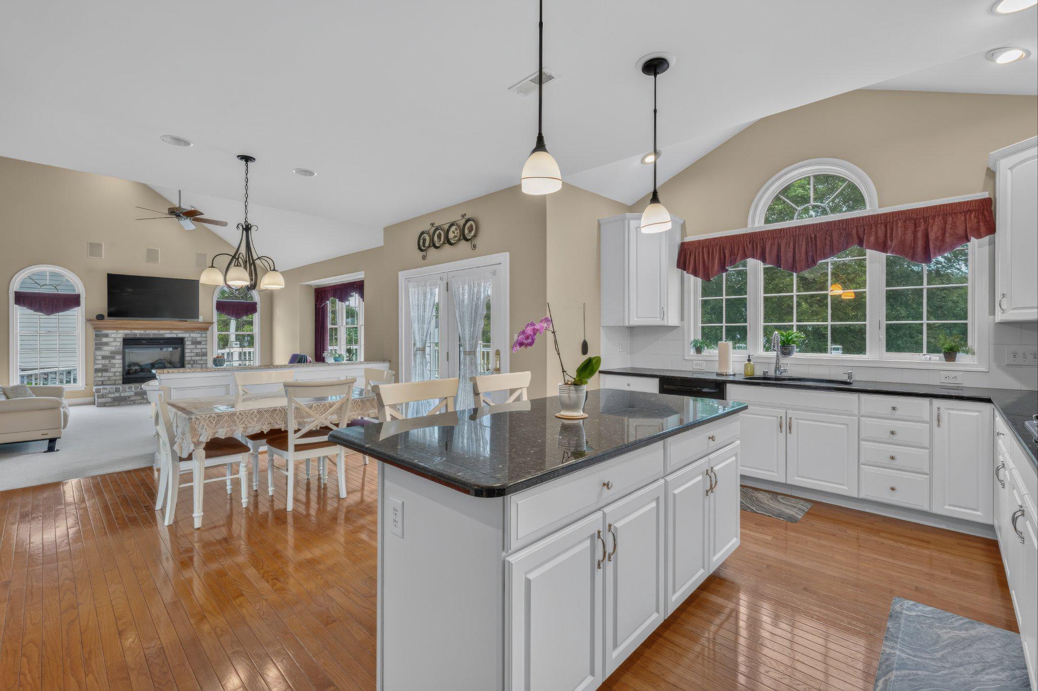 RED LION CHASE - Residential