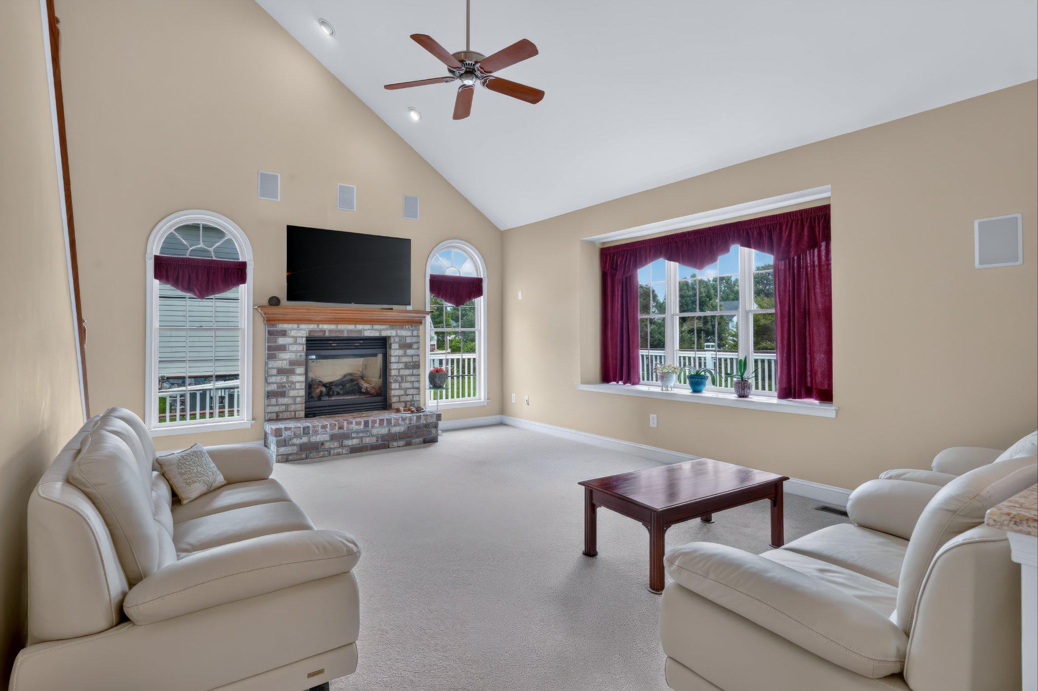 RED LION CHASE - Residential