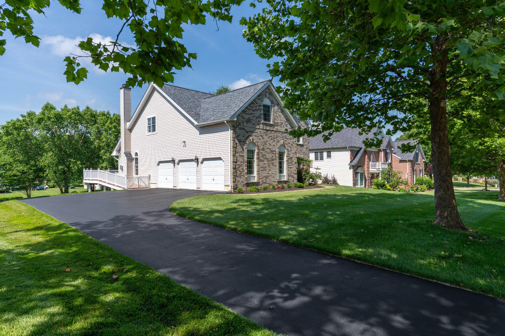 RED LION CHASE - Residential