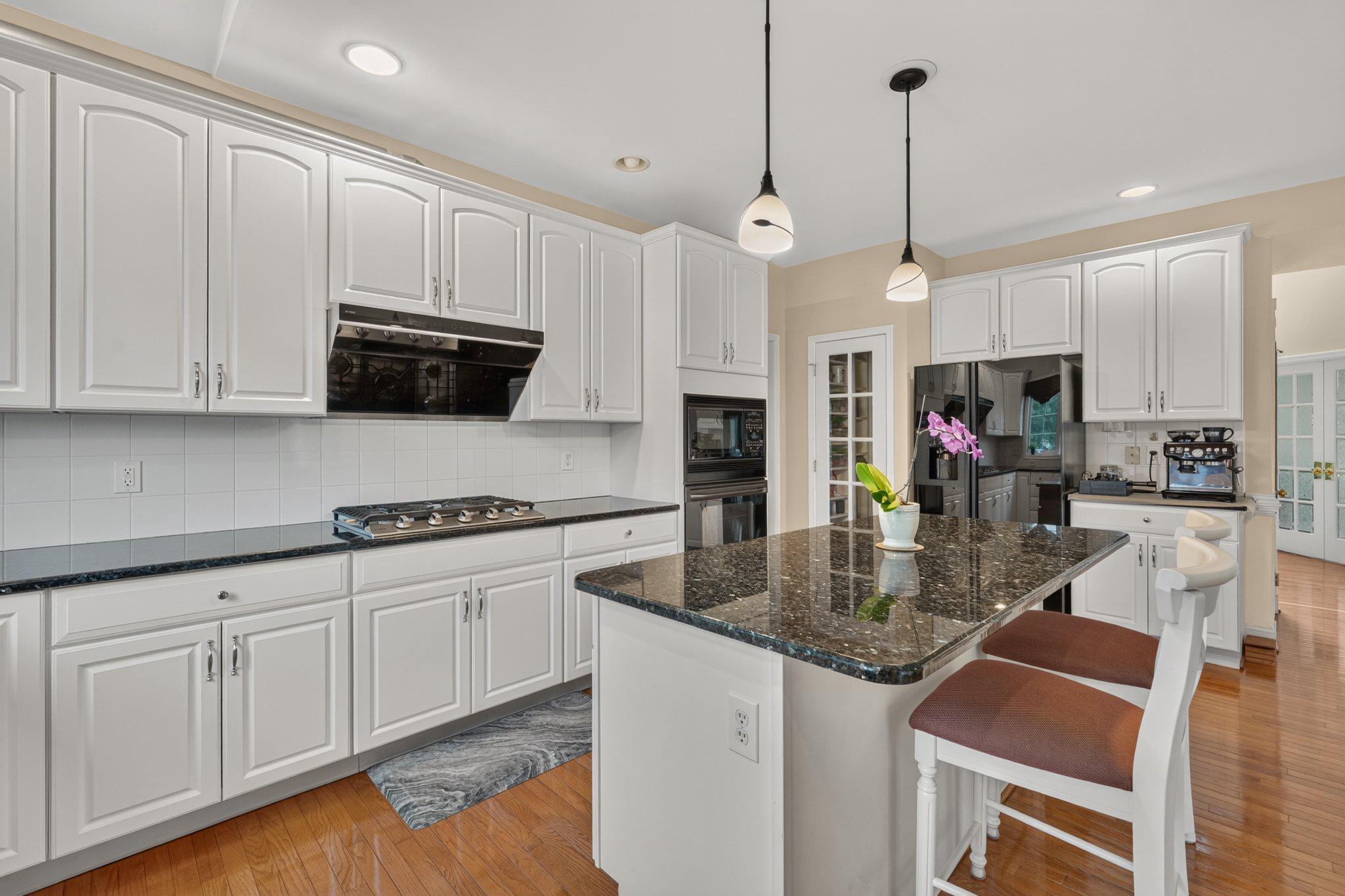 RED LION CHASE - Residential