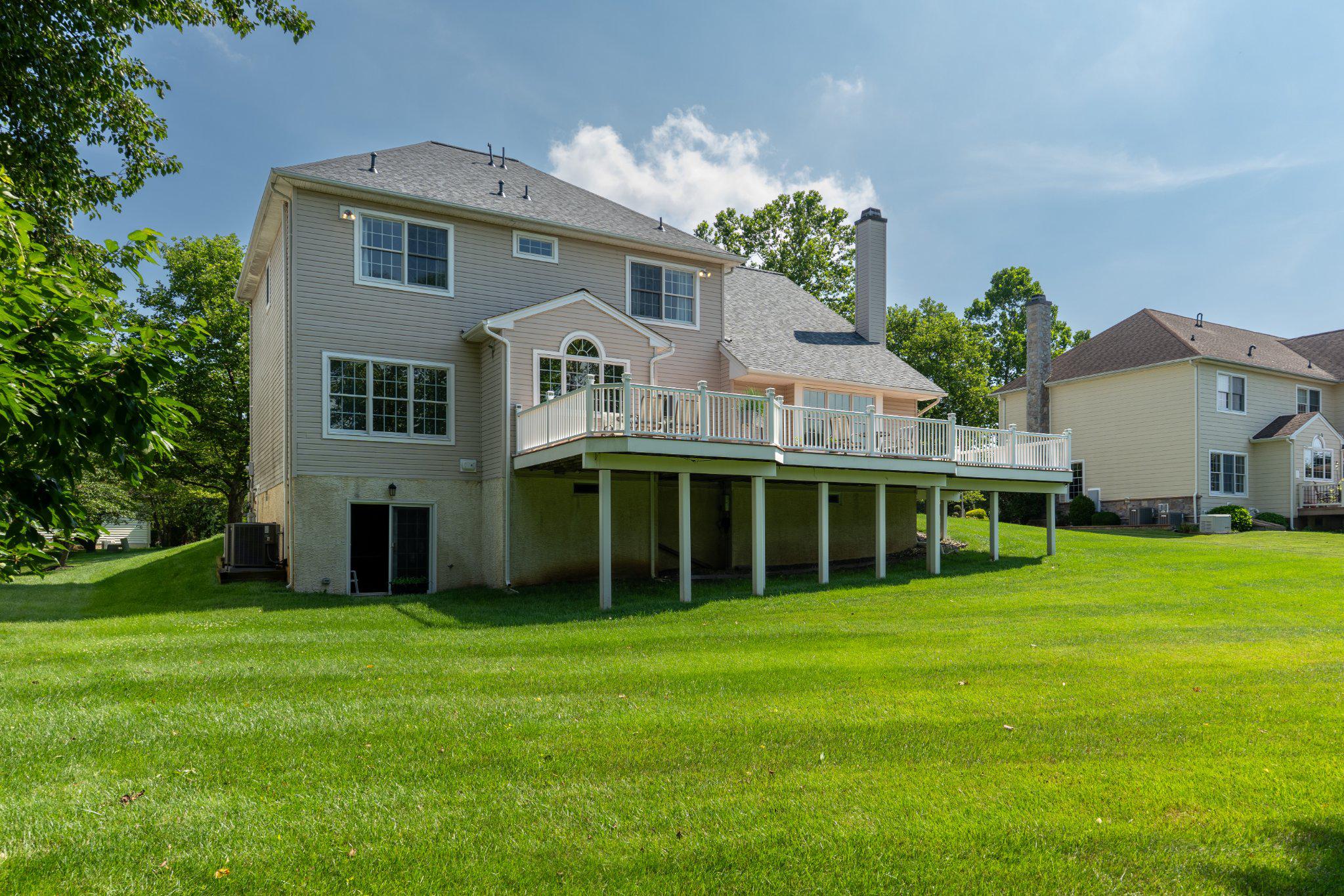 RED LION CHASE - Residential