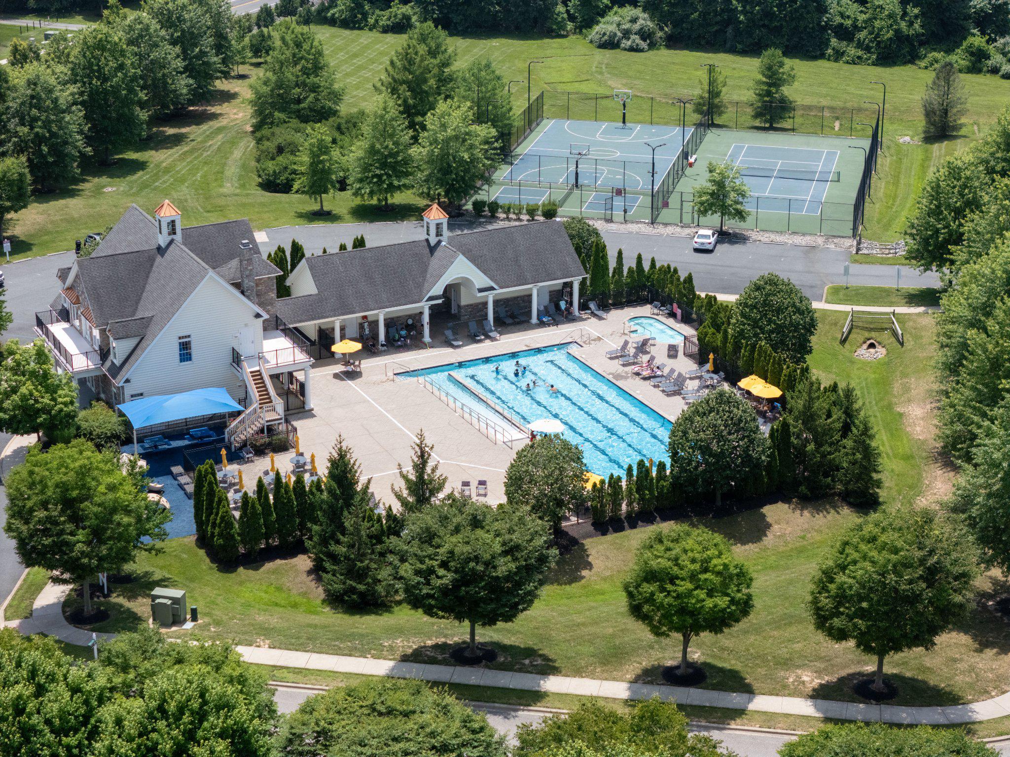 RED LION CHASE - Residential