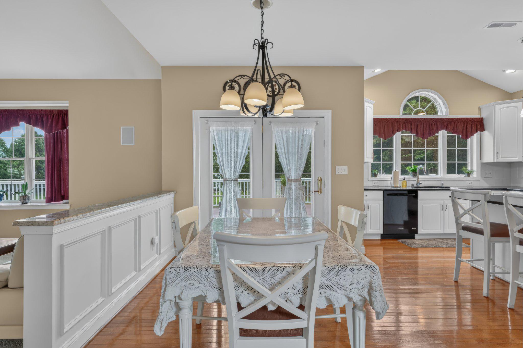 RED LION CHASE - Residential